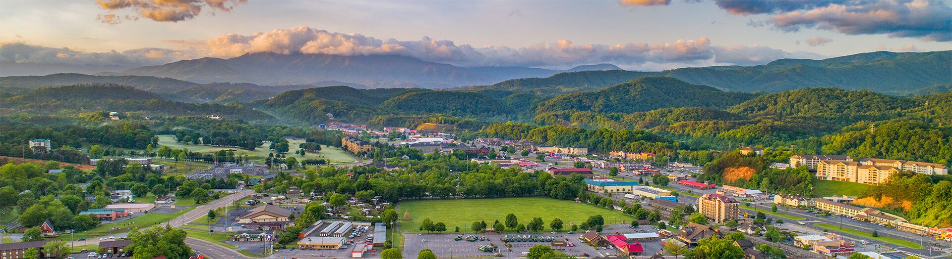 Getting to Pigeon Forge - Driving Times \u0026 Closest Airports, image size:1920x524
